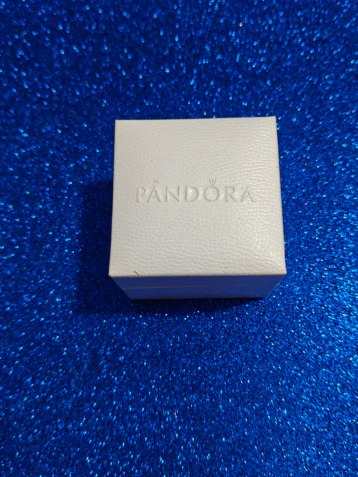 Caja para charm, anillo o aretes