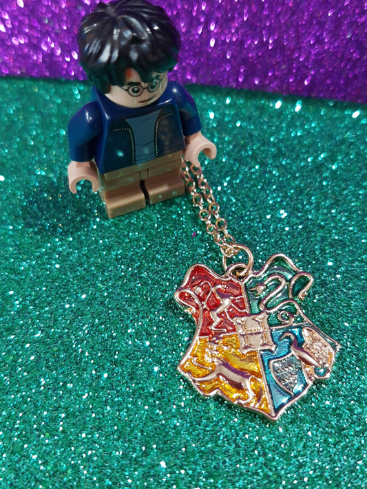 Collar Logo Hogwarts Color 🏰