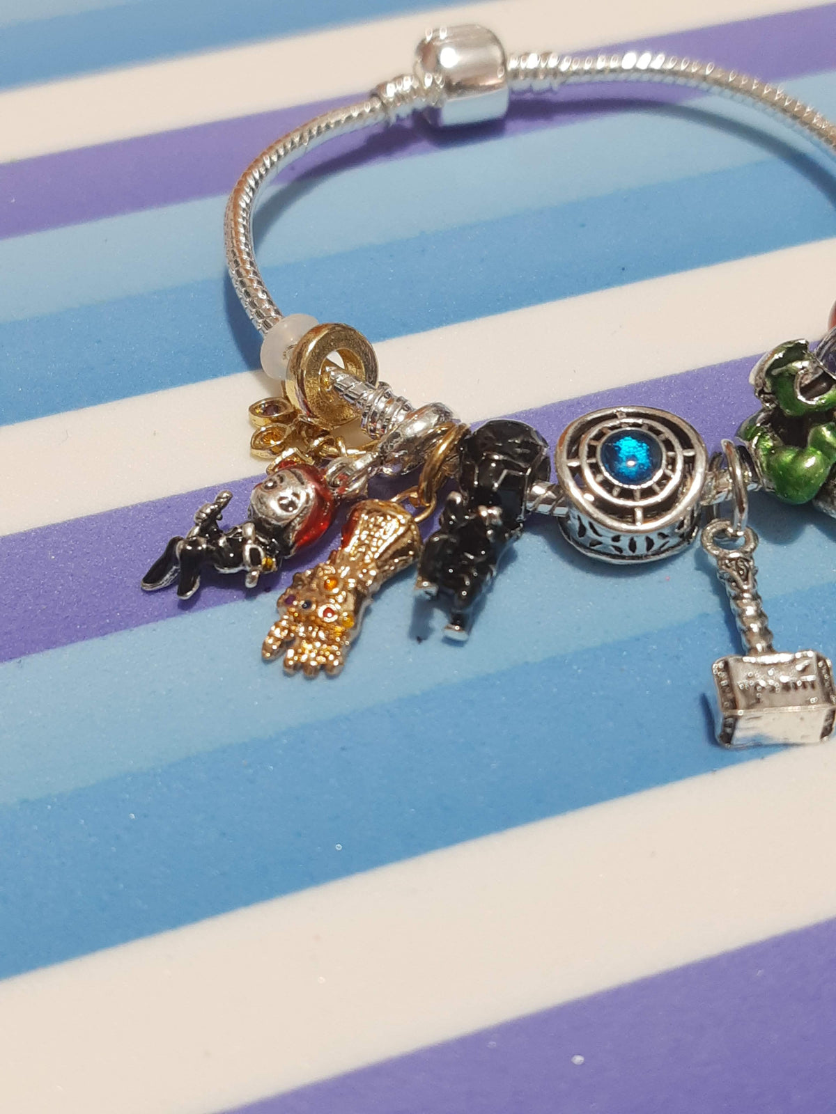 Avengers y las Gemas del Infinito ♾️
