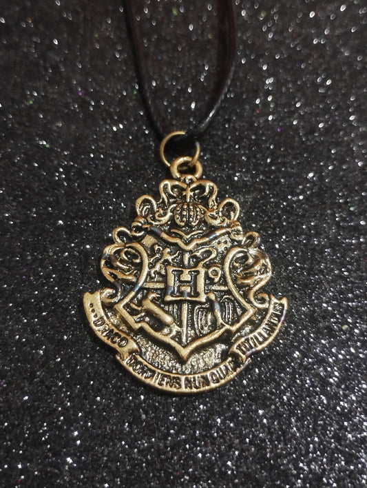 Collar Hogwarts Oro Viejo