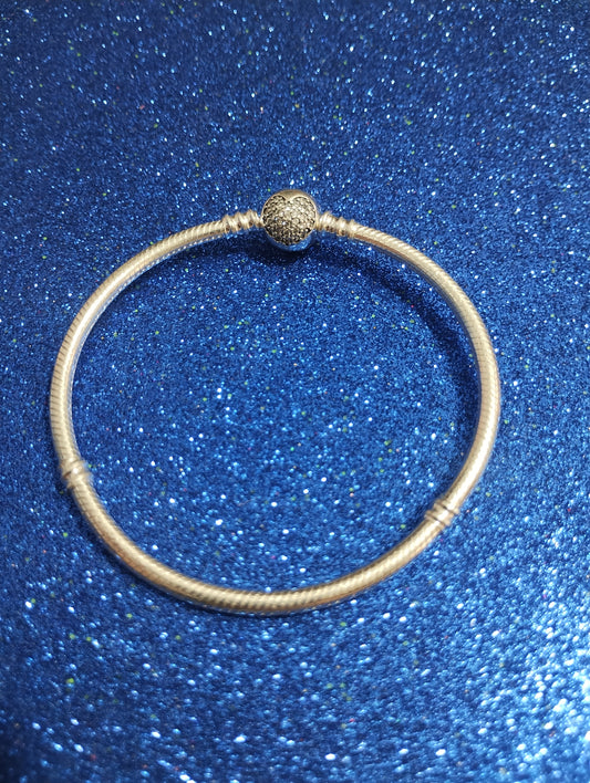 Brazalete redondo con corazón ❤️ (Plata)