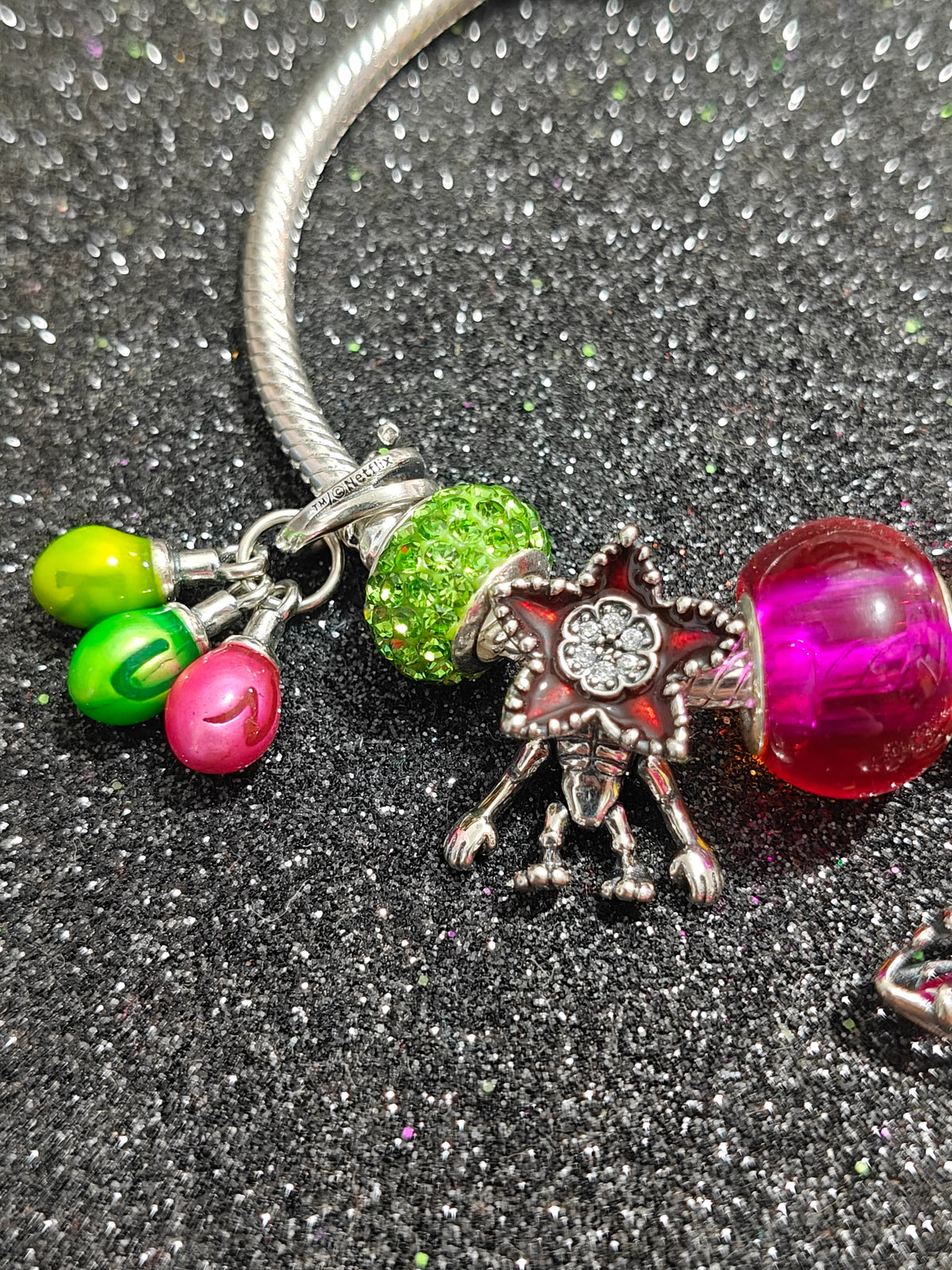 Stranger Things ⚡ (Plata)
