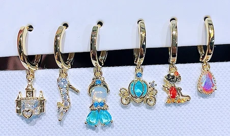 Aretes Princesas Huggies (con 6)
