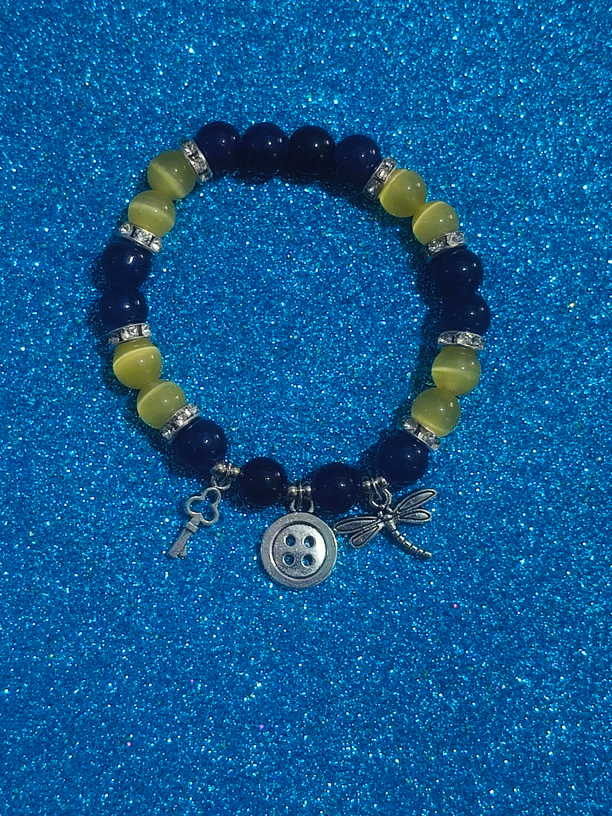 Pulsera de cuentas Coraline 🪡